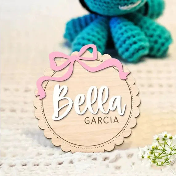 Customisable wooden baby room decoration ornament with personalised name in 13x13cm or 15x15cm size