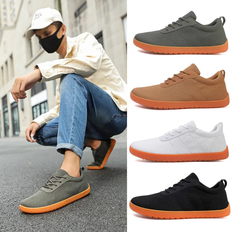 Men's low-top Flyknit walking shoes in a wide toe round head design with a flat rubber sole