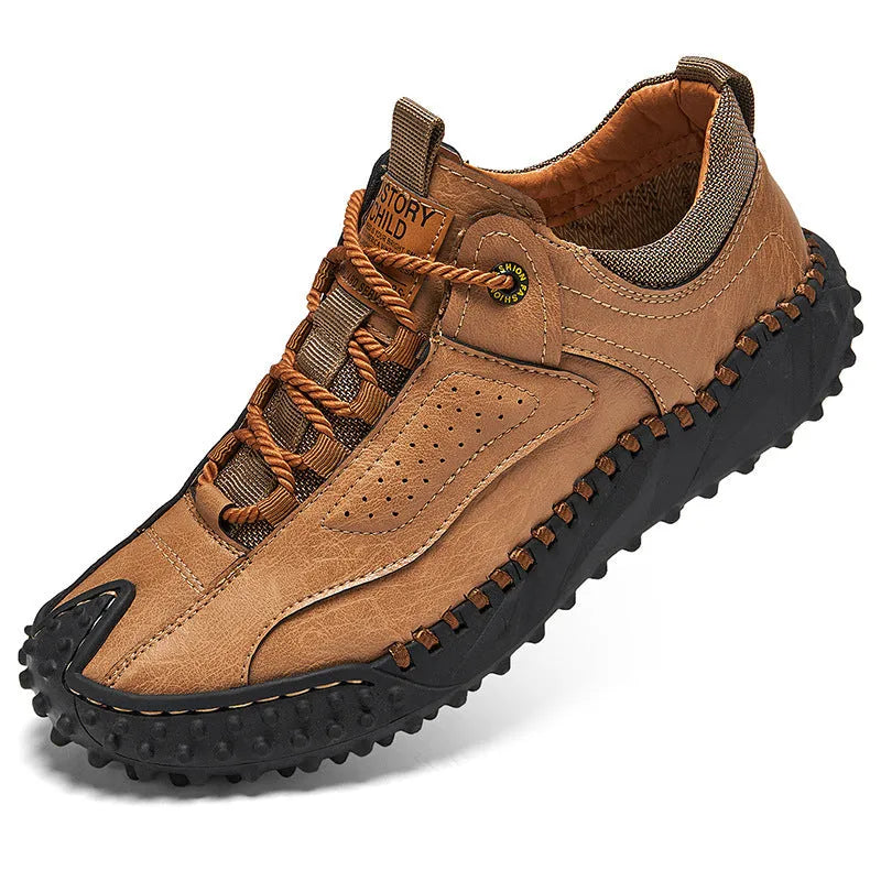 Lace-up men's casual shoes in black with microfiber upper, round toe, flat heel, and rubber sole