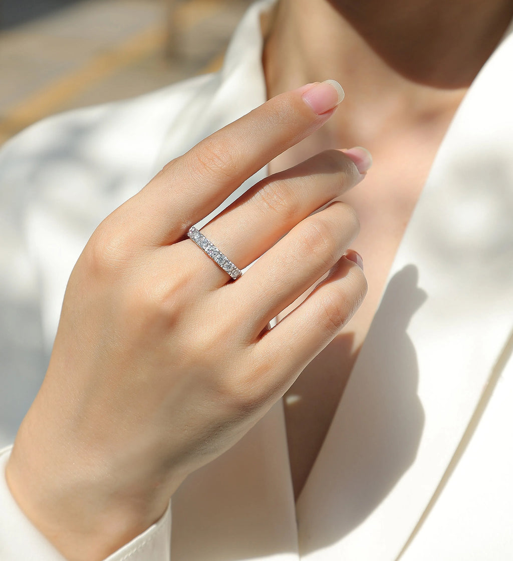 Lucky wedding ring set with 0.1-carat moissanite, S925 silver platinum plated band, sizes 5 to 9, gift box
