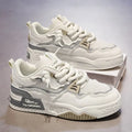 Men's white low-top board shoes with colour matching and injection-moulded rubber soles