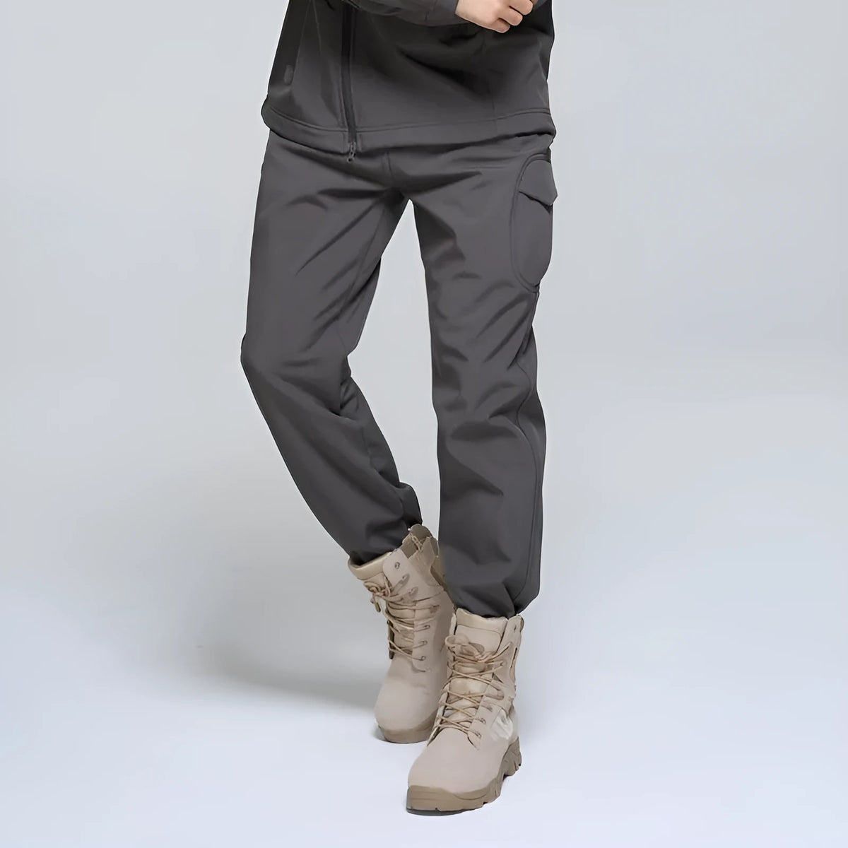 Outdoor men's fleece soft shell pants in black, windproof and breathable for hiking