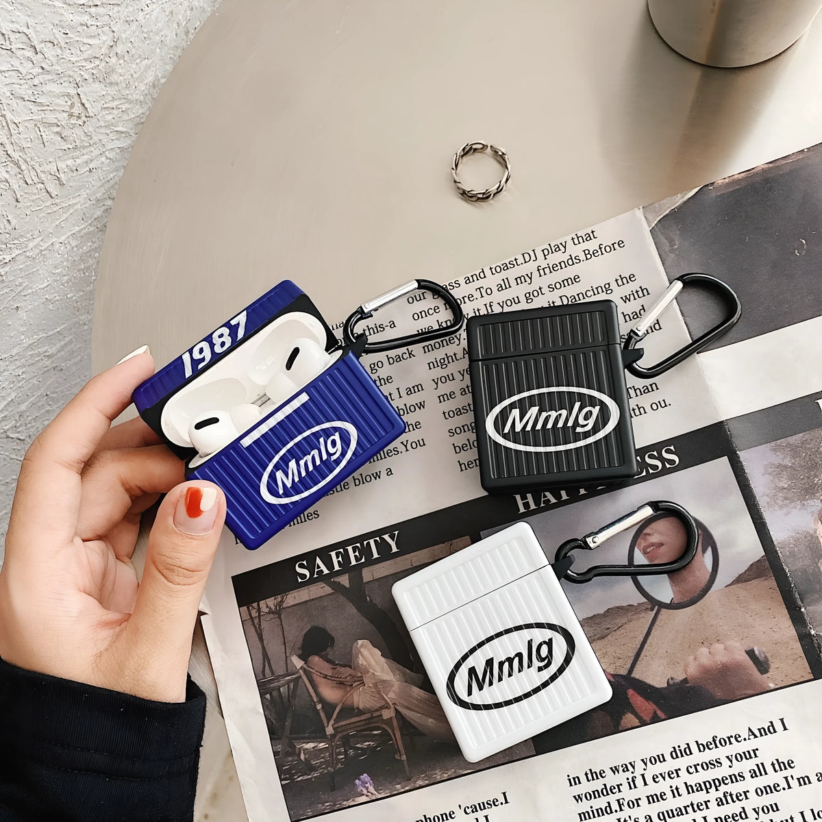 Retro AirPods headphone case in black, blue or white, flip plastic cover compatible with AirPods 1 2 3 Pro