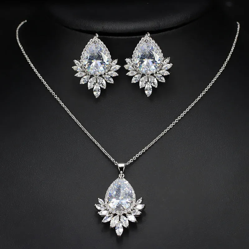 AAA jewellery set with necklace and earrings in blue, red or white with crystal details
