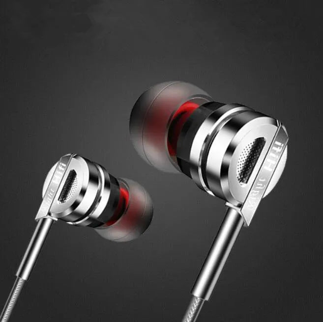 Black metal HIFI in-ear headphones with smart wire control and microphone, showing 3.5mm plug.