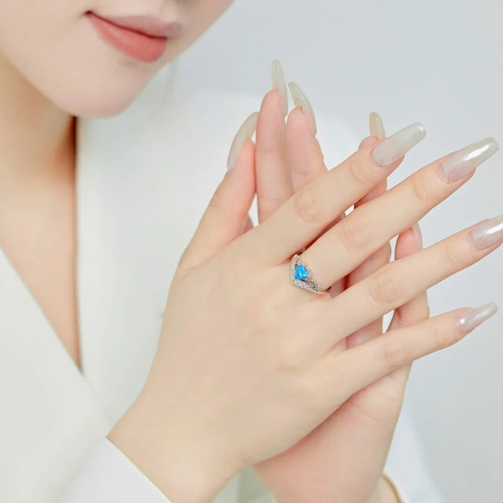 Silver simple women's ring with heart shape, available in sizes No 5 to No 9