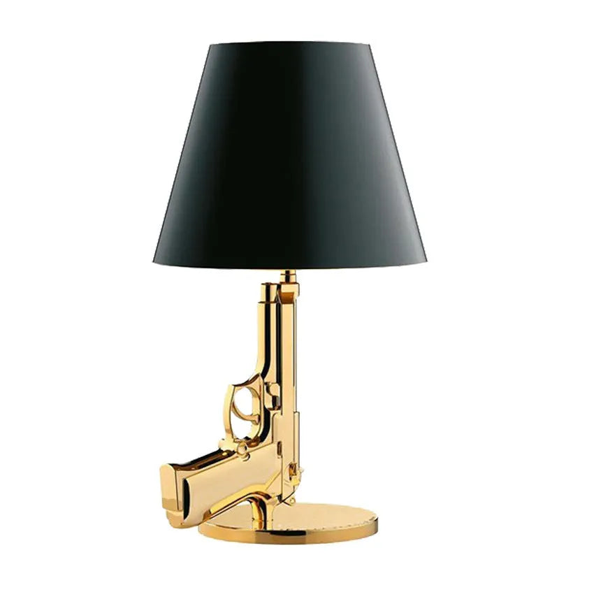 Nordic resin desk lamp in plated gold or silver Pistol or M16 design, 235x425mm, 220V US plug