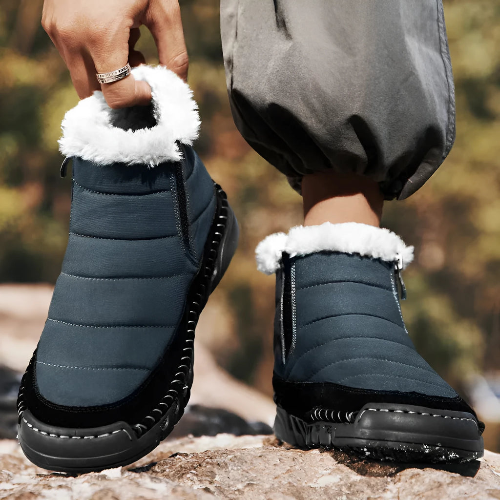 Men's plus size snow boots in British style with cotton upper and non-slip soles