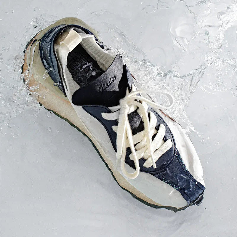 Men's casual retro running shoes in blue white with round toe and rubber sole