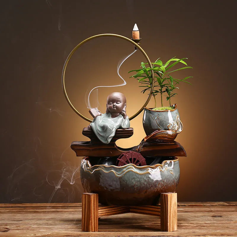 Small ceramic aquarium for desktop or living room, available in sitting or lying style, self-circulating design