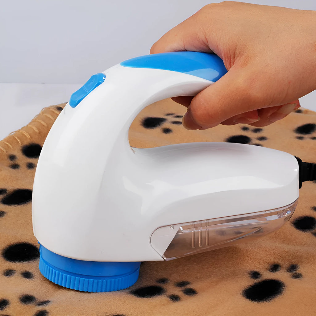Blue lint remover with Europe plug for clothes, fleece and woolen coats