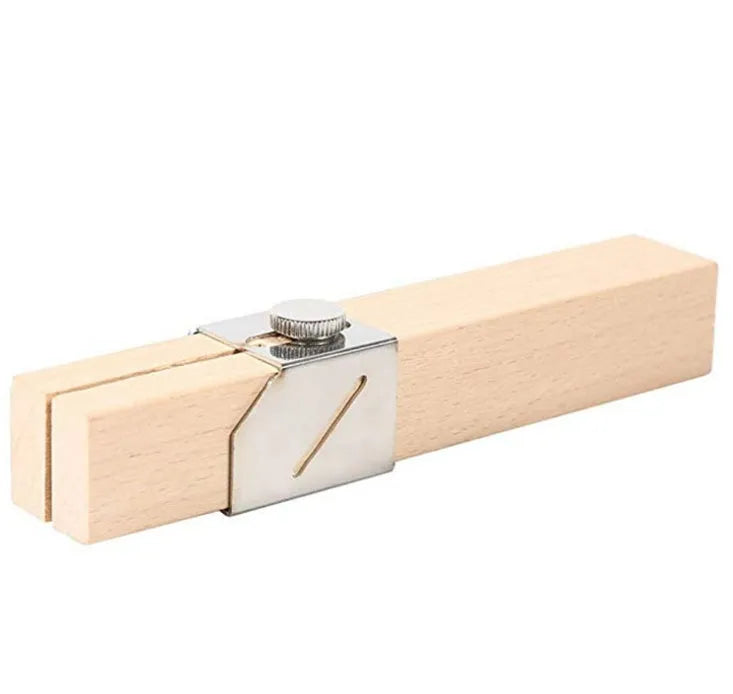 Plastic bottle cutter, 2.2cm x 2.2cm x 14cm handheld tool in log colour for DIY recycling