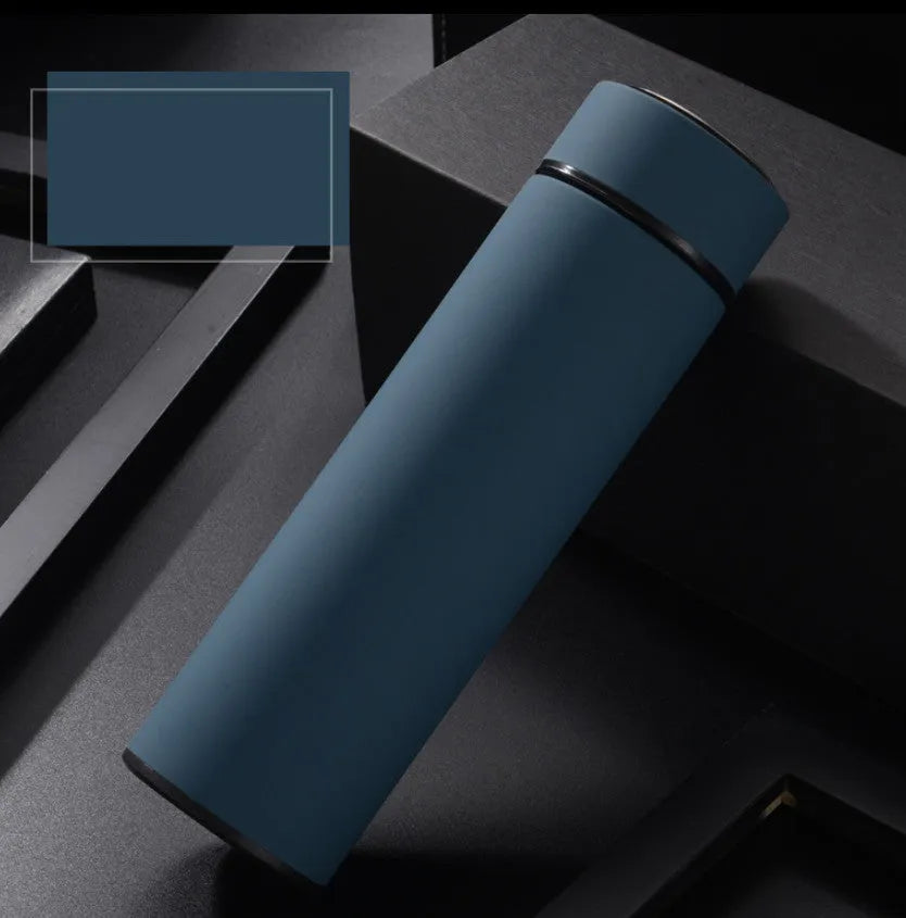 450ml stainless steel vacuum insulated water bottle with copper layer, shown in blue colour.