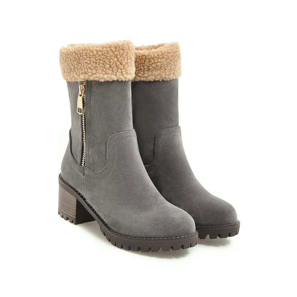 Waterproof snow boots with rubber sole and anti-slip grip in black, grey, green, orange colours