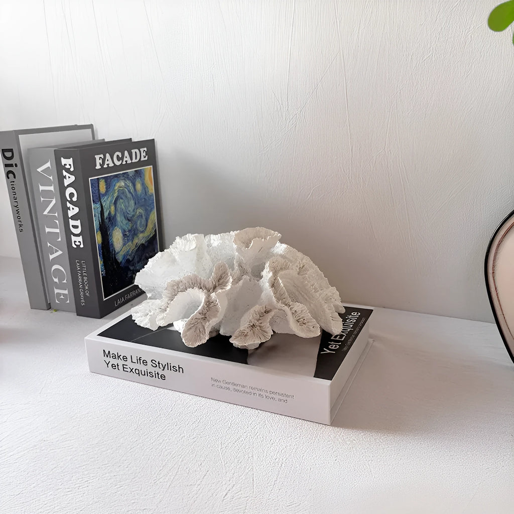 Off-white synthetic resin and plastic coral ornament for modern European-style geometry home decor