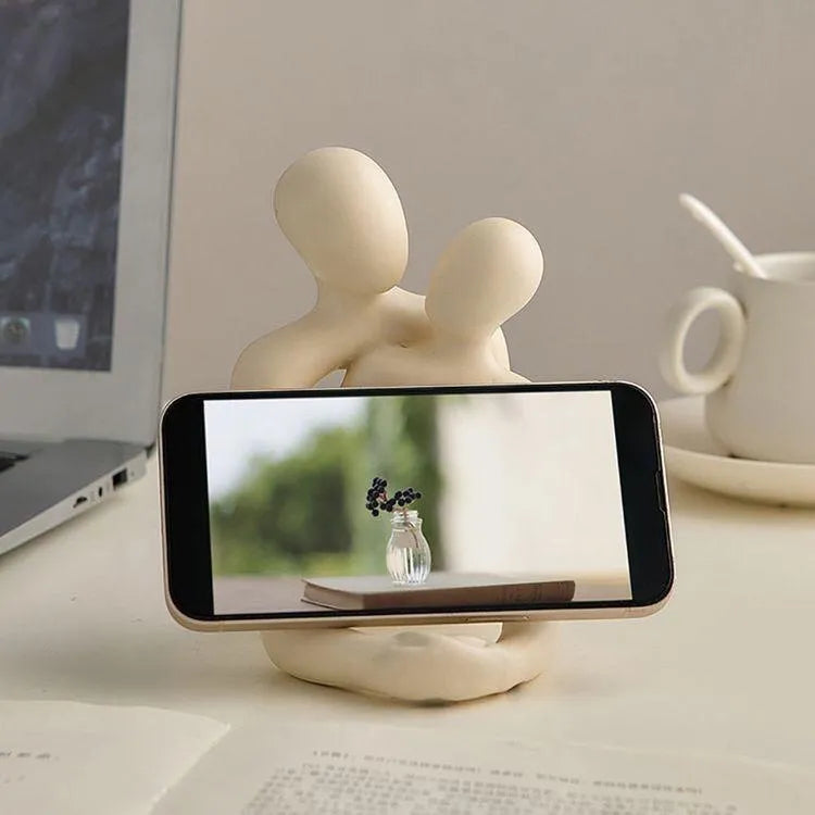 Modern loving couple resin statue in milky white or gold finish for home decor