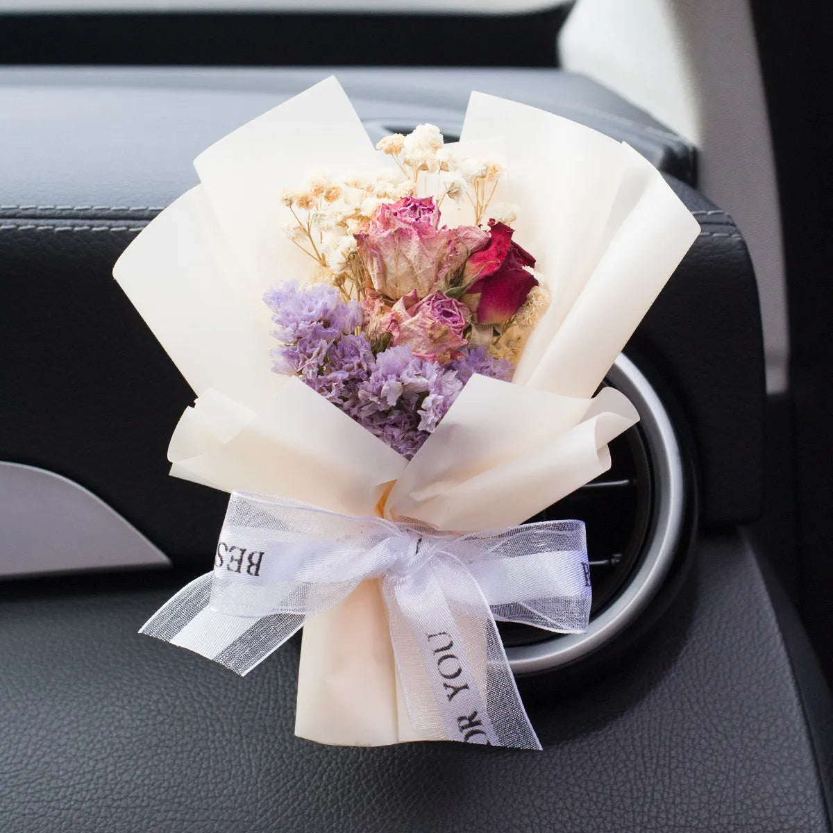 Handmade dried flower car vent perfume ornament in choice of 13 colours with 5 fragrance options