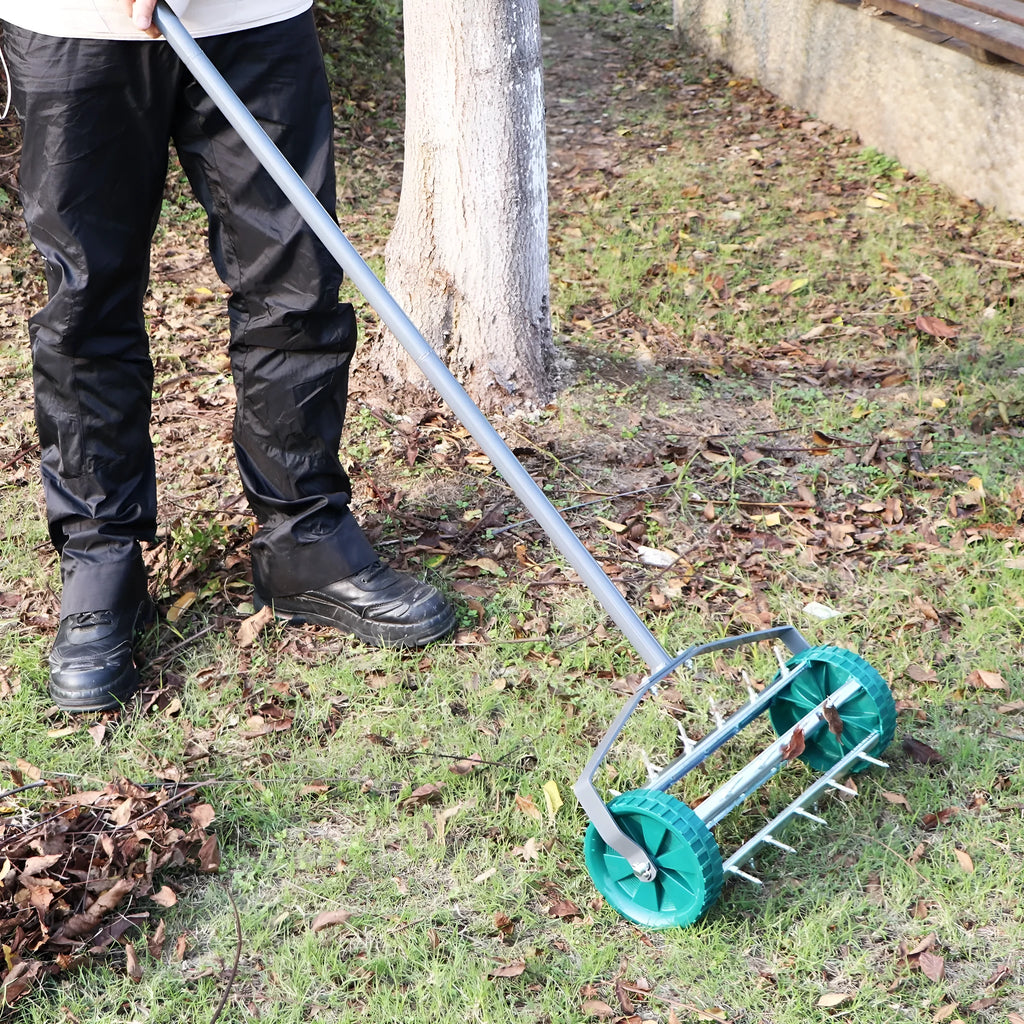 Manual lawn aerator and scarifier with A3 steel soil ripper head, 45x24x22cm garden tool