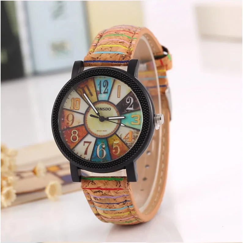 Women's vintage casual leather strap quartz watch with 37mm round dial