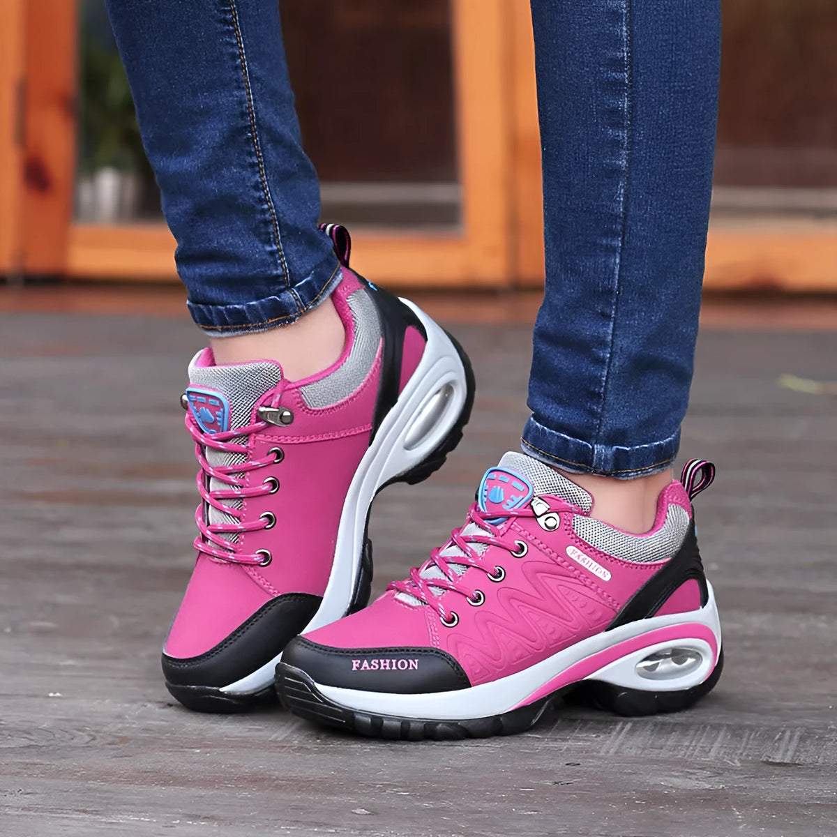 Low-top hiking and walking shoes in black with synthetic leather upper, mesh lining, and non-slip PU outsole.