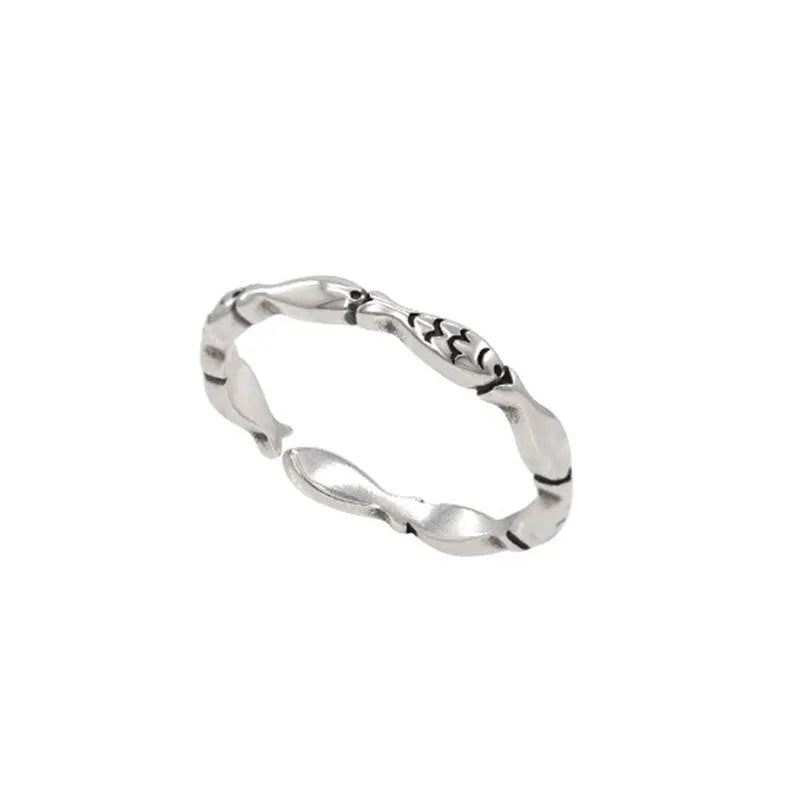 Women's adjustable copper fish ring in T020 white gold colour with electroplated finish and fish motif