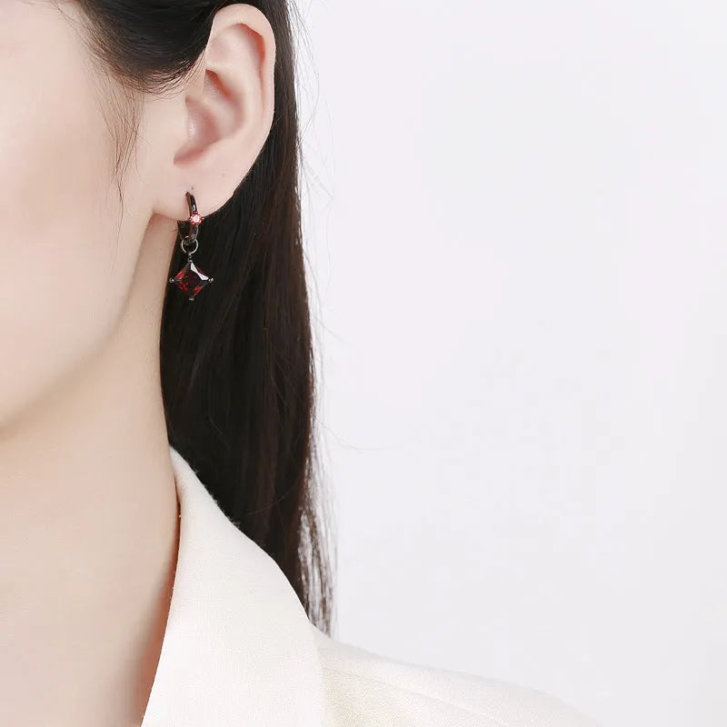 Black gold geometric earrings in 925 sterling silver with 7mm square drill and 28mm height, duplicate pair