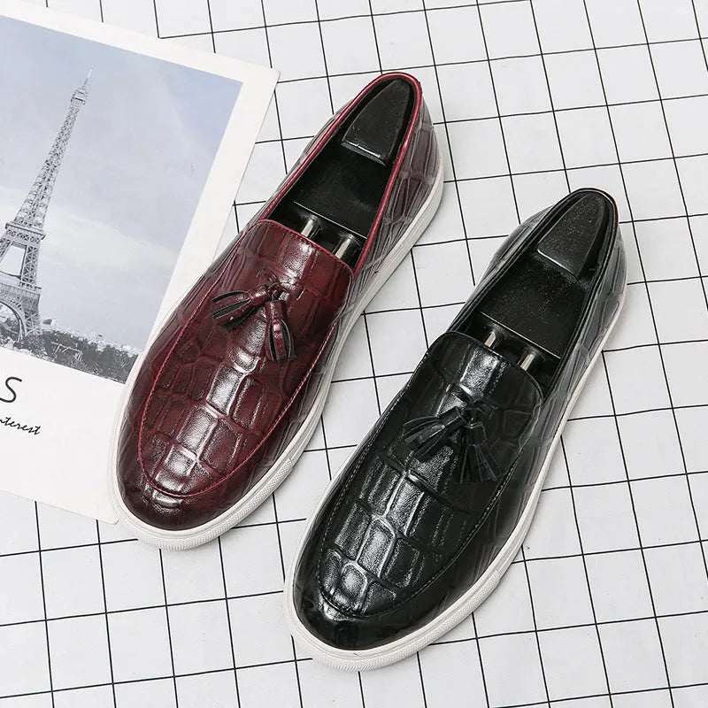 Men's business casual sneakers, artificial PU upper, rubber sole, black or wine red, sizes 38-47, low top with tassel detail.
