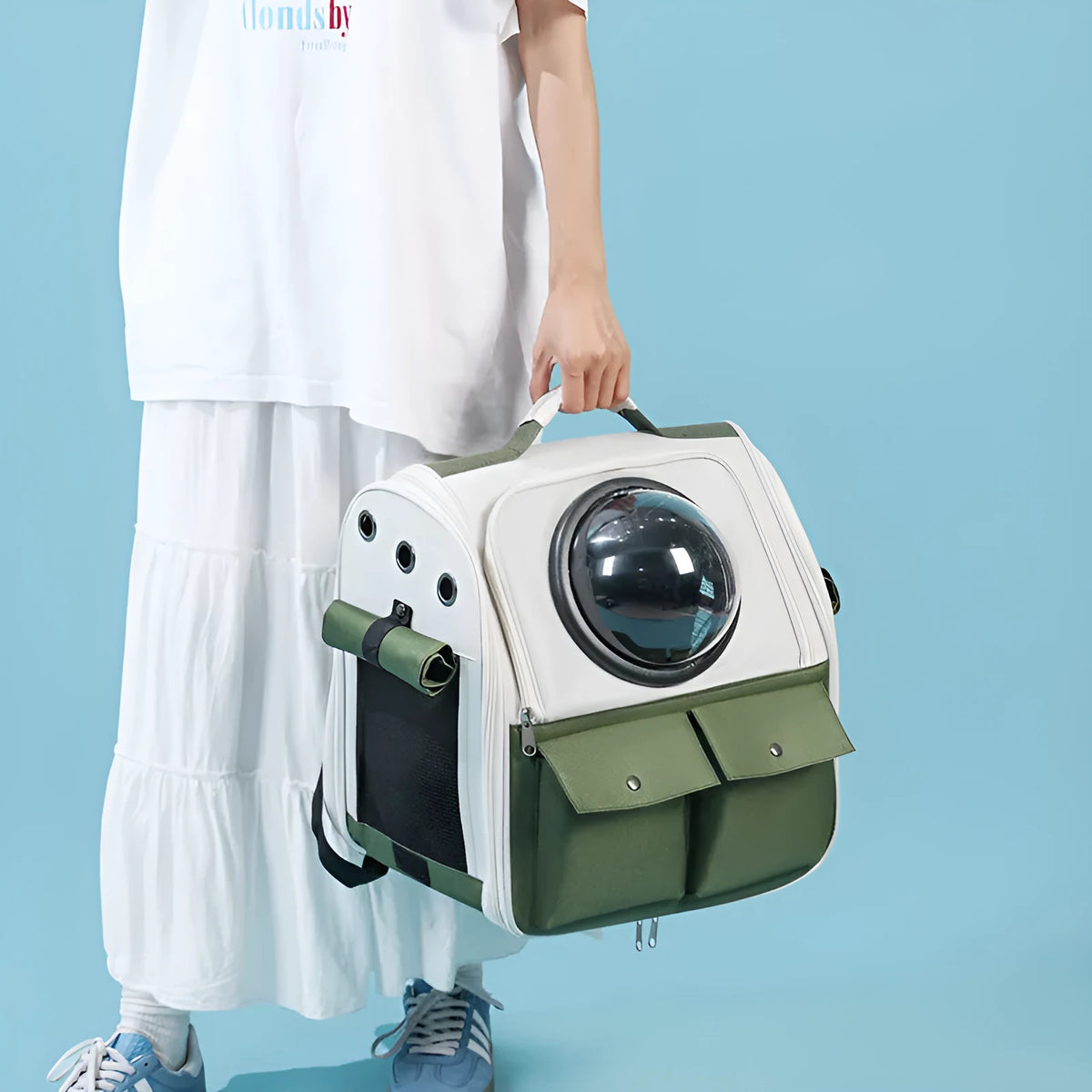 Solid colour cat space capsule backpack made of polyester for cats up to 7kg