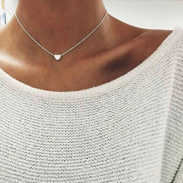 Heart & Soul choker necklace with gold plated heart-shaped alloy pendant on simple chain