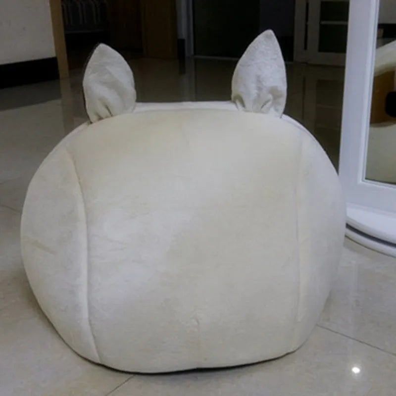 Cat bed in artificial short plush, 42 x 40 x 37 cm, available in beige white or dark grey