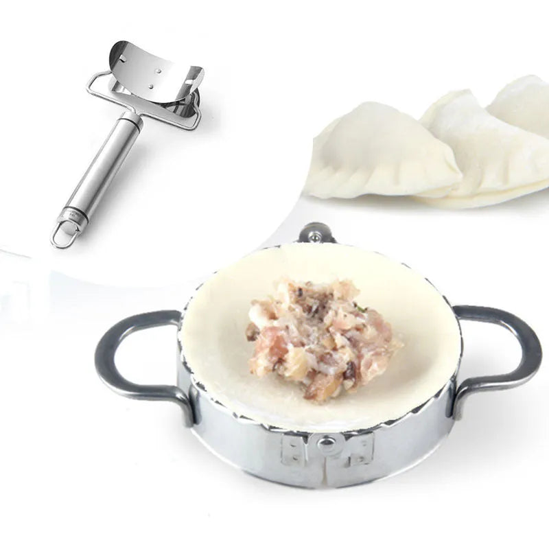 Stainless steel dumpling mould set with 7.5cm mould, 14x7cm flour ring cutter and peeler, 190g