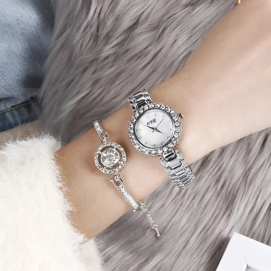 Women's fashion watch set with 3cm round dial, stainless steel strap, and gold or silver finish
