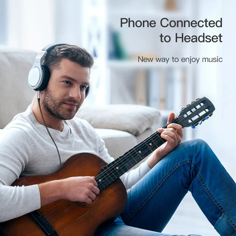 Nylon audio headphone cable with silver connectors in black or silver colour options