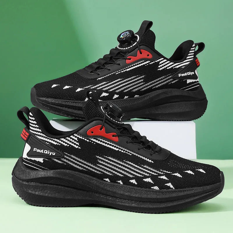 Men's low-top running shoes with rotating buckle and Fly-kit mesh in black, gray, or white-green colours