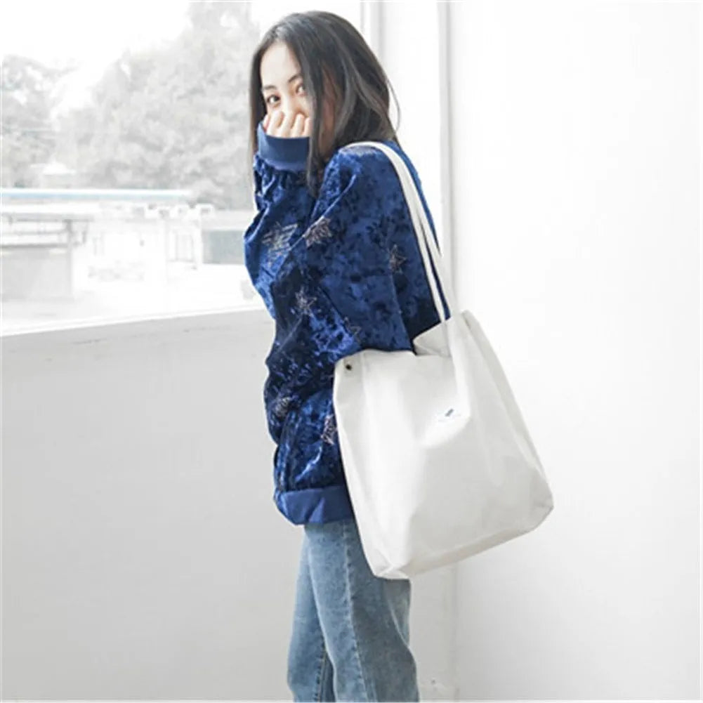Women's cotton canvas bucket shoulder bag with flower pattern and magnetic buckle