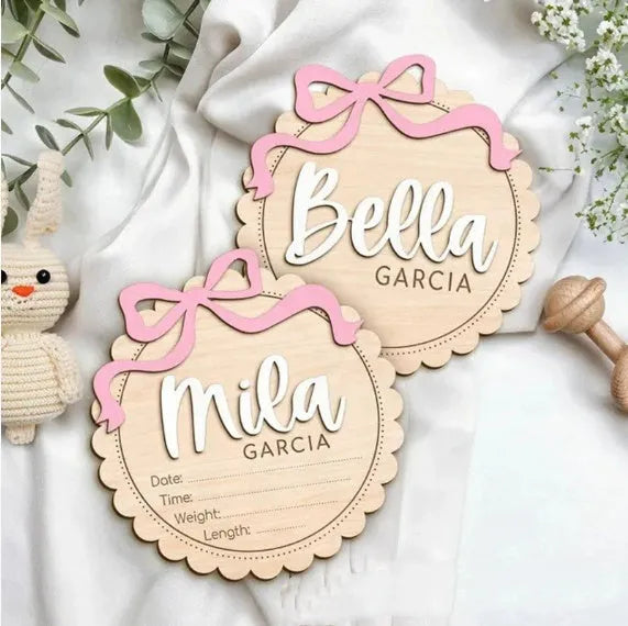 Customisable wooden baby room decoration ornament with personalised name in 13x13cm or 15x15cm size