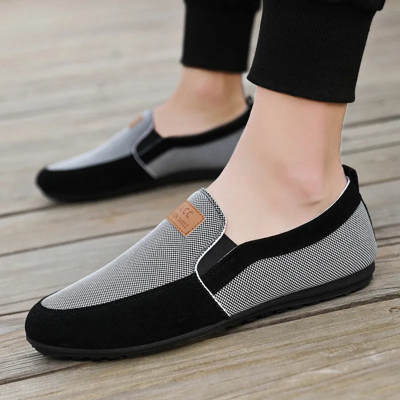 Men's grey canvas board shoes with round toe and rubber sole