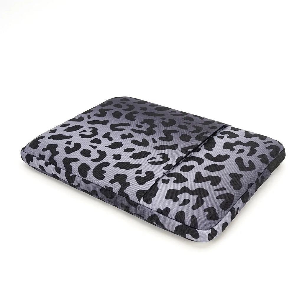 Leopard print laptop sleeve for 13-inch to 16-inch computers with anti-shock waterproof protection