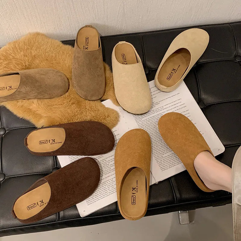 Korean-style slip-on boken slippers in microfiber with square toe design for summer outdoor wear