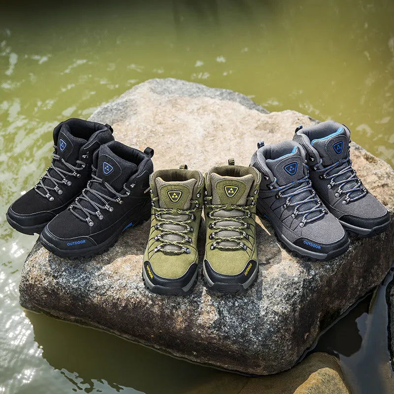 Men's hiking winter shoes with mesh lining and anti-slip sole, available in multiple colours