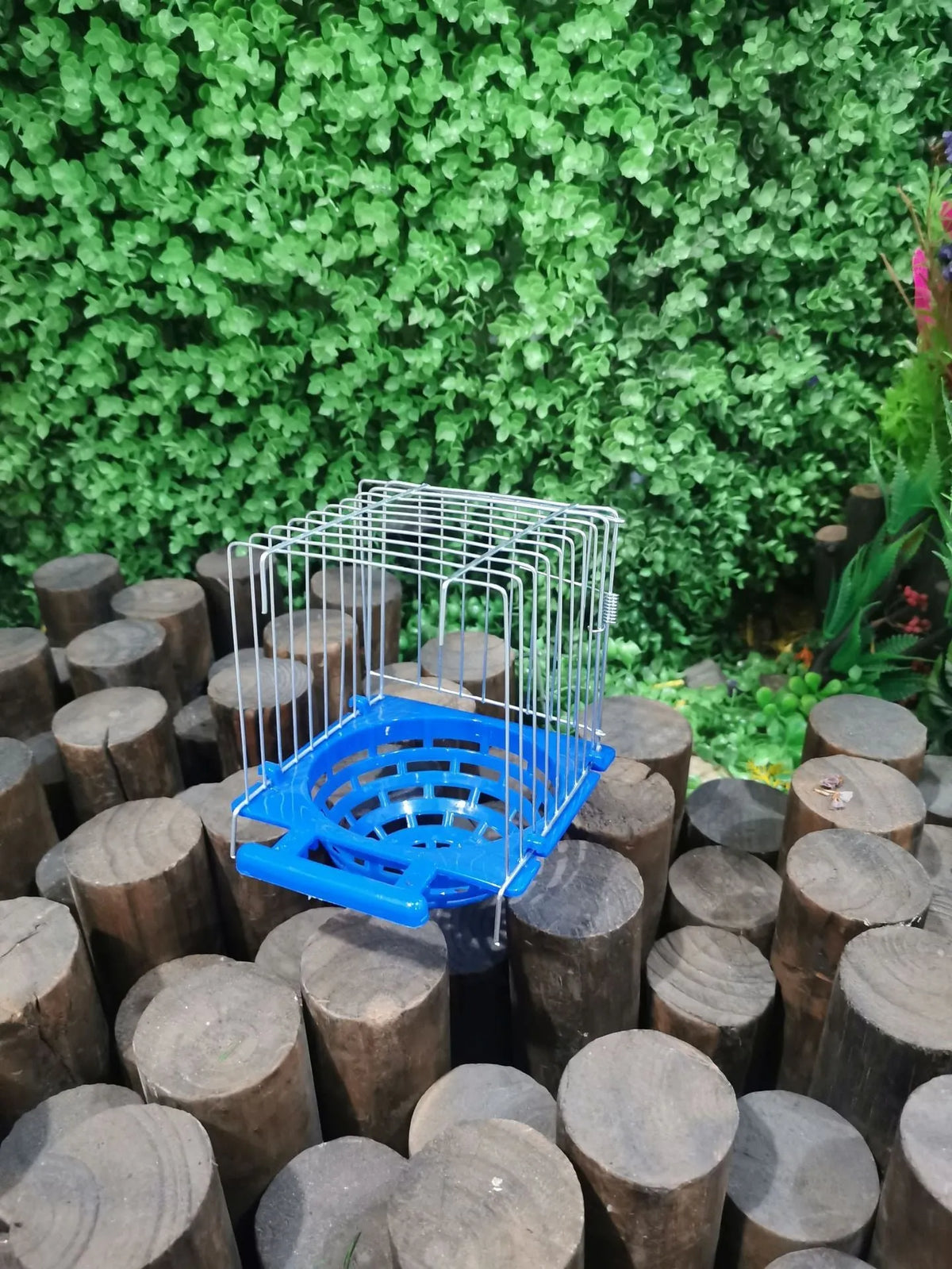 Small parrot breeding box bird nest in iron wire, 14.5x12x16cm, for parakeets and budgies