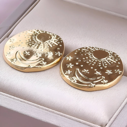 304 stainless steel geometric shell stud earrings with gold electroplated finish