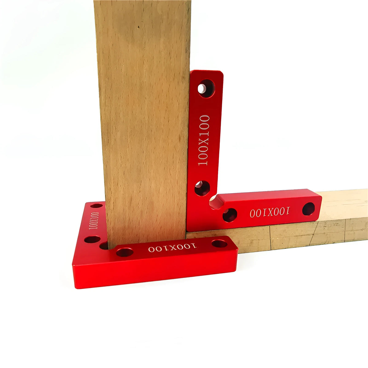 Aluminium right angle woodworking positioning block with measuring scale for jigsaw clamping