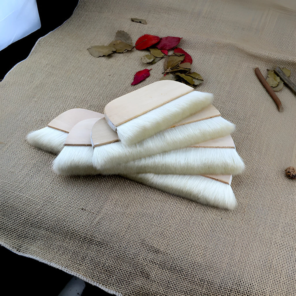 Wool brush for mounting paint paste board shading in picture colour