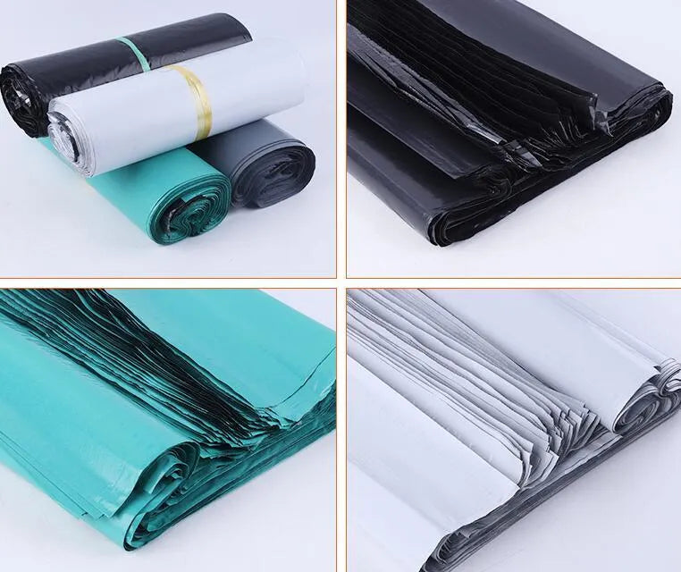 Bundle of 100 white PE courier bags with adhesive sealing strip, showing size options.
