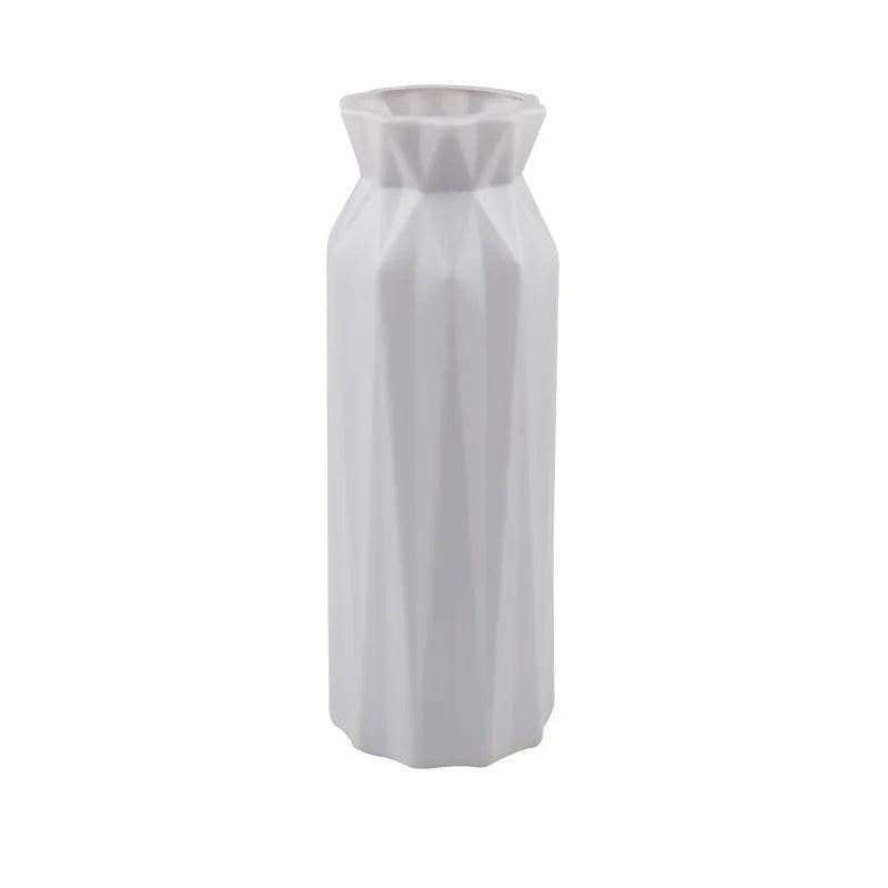 Drop-resistant melamine vase in grey, green, pink, or white with 7.2cm base diameter