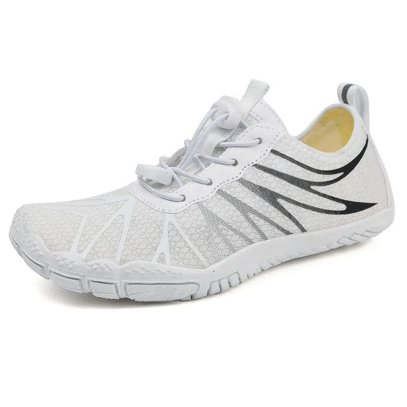 Breathable non-slip running shoes in black and white colour options, showing front lace-up design.