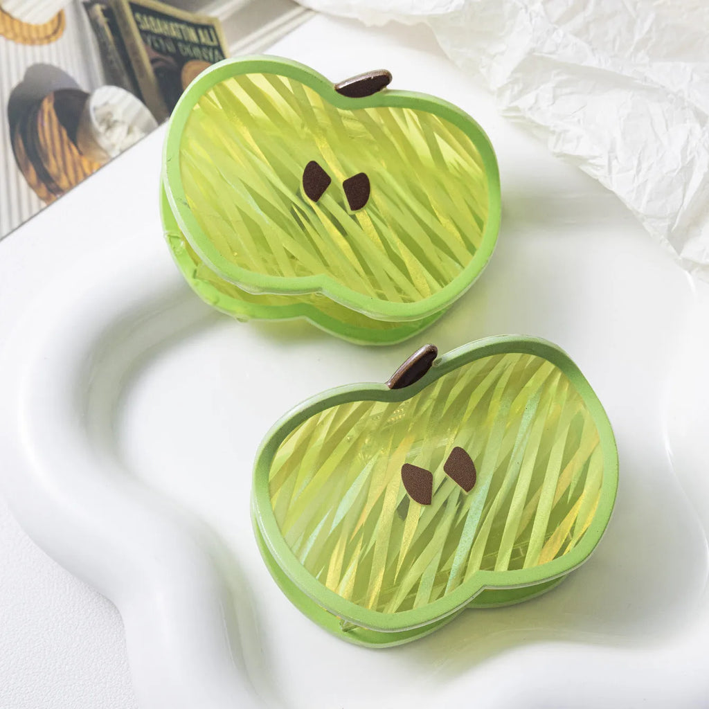 Green apple-shaped PVC claw clip, 7.5cm long, 2cm wide and 5cm high, polished fruit-themed hair grip for women
