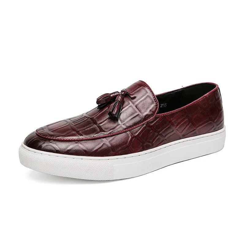 Men's business casual sneakers, artificial PU upper, rubber sole, black or wine red, sizes 38-47, low top with tassel detail.