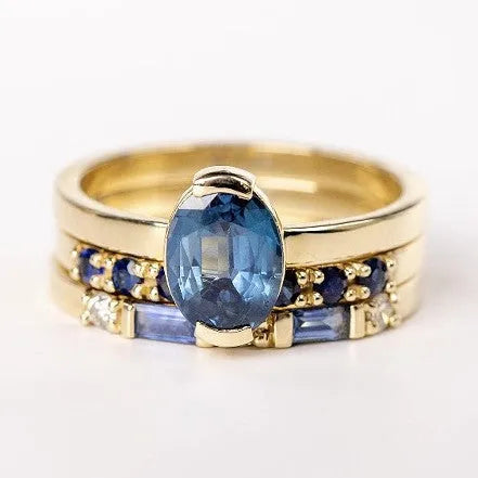 Gold tone three-piece women's ring set with inlaid topaz and geometric shape, sizes No.6 to No.10